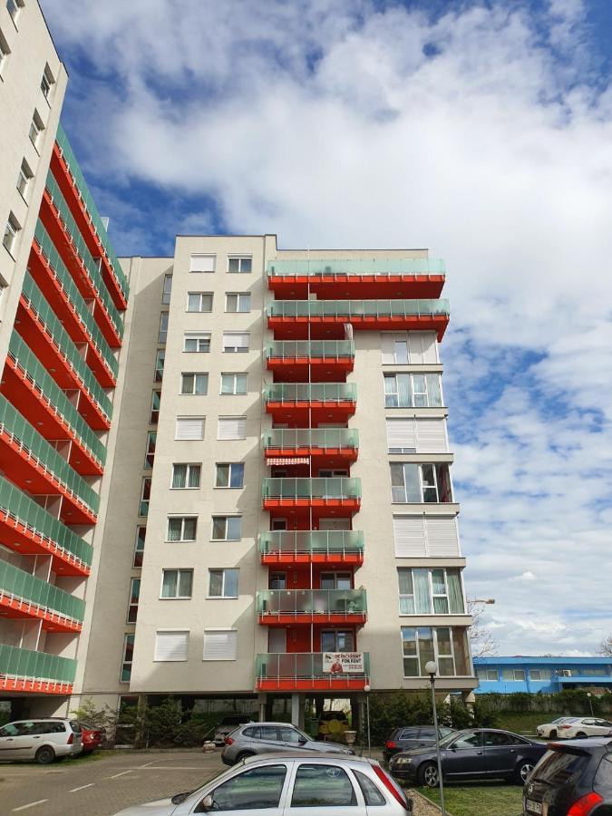 オラデアRoyal Central Apartamentアパートメント エクステリア 写真