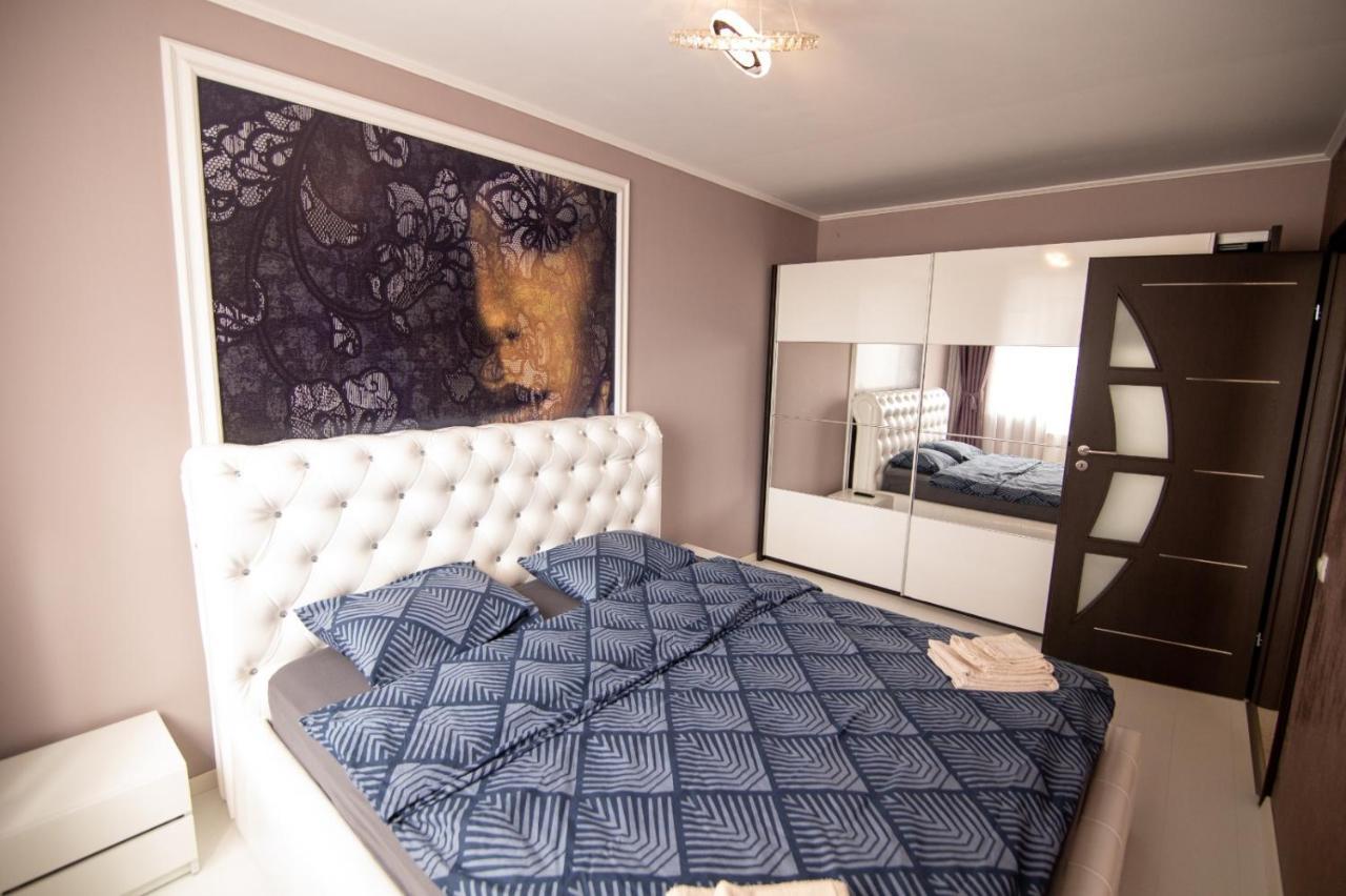 オラデアRoyal Central Apartamentアパートメント エクステリア 写真